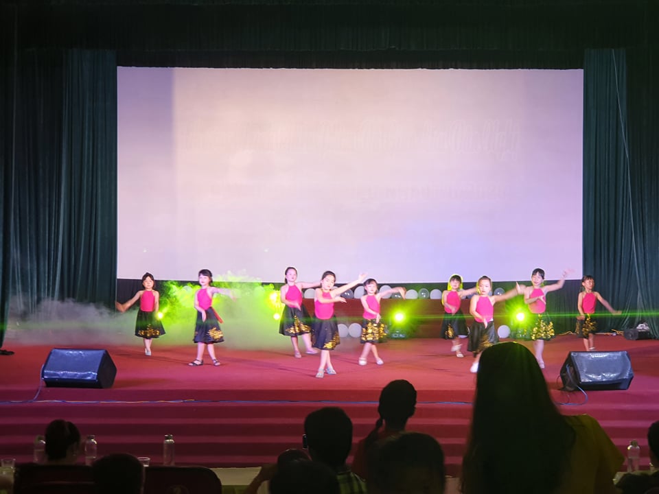 Bieu dien van nghe ngay 1